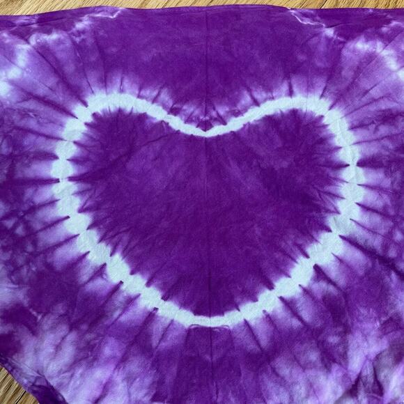 Handmade bandana hand crafted tie dye triangle purple heart - Picture 2 of 2